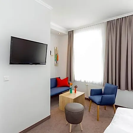 Noltmann-peters 3*